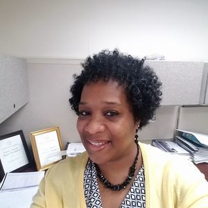 Meet your Posher, Debbie